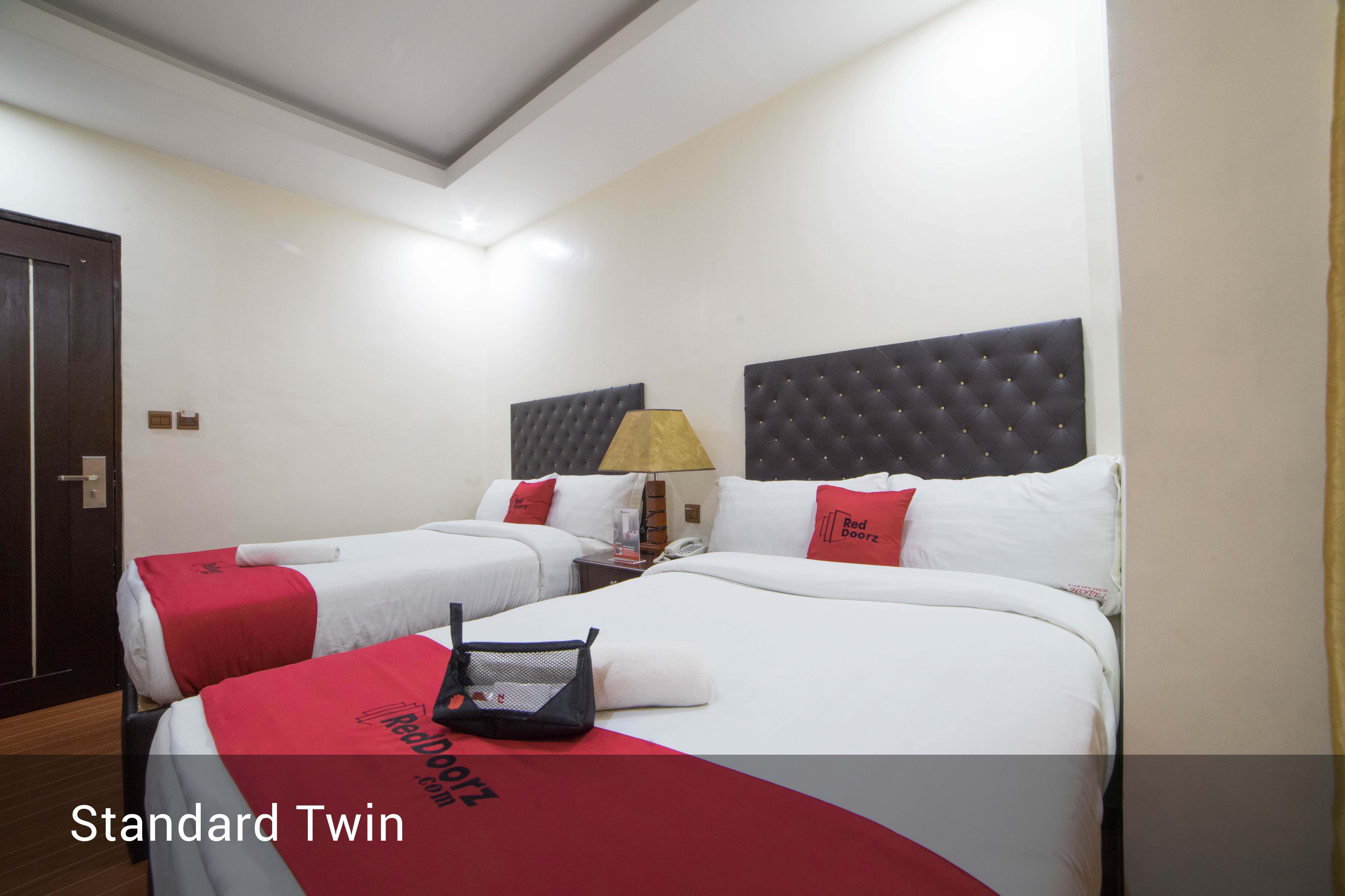 Reddoorz Plus @ Balibago Angeles City Extérieur photo