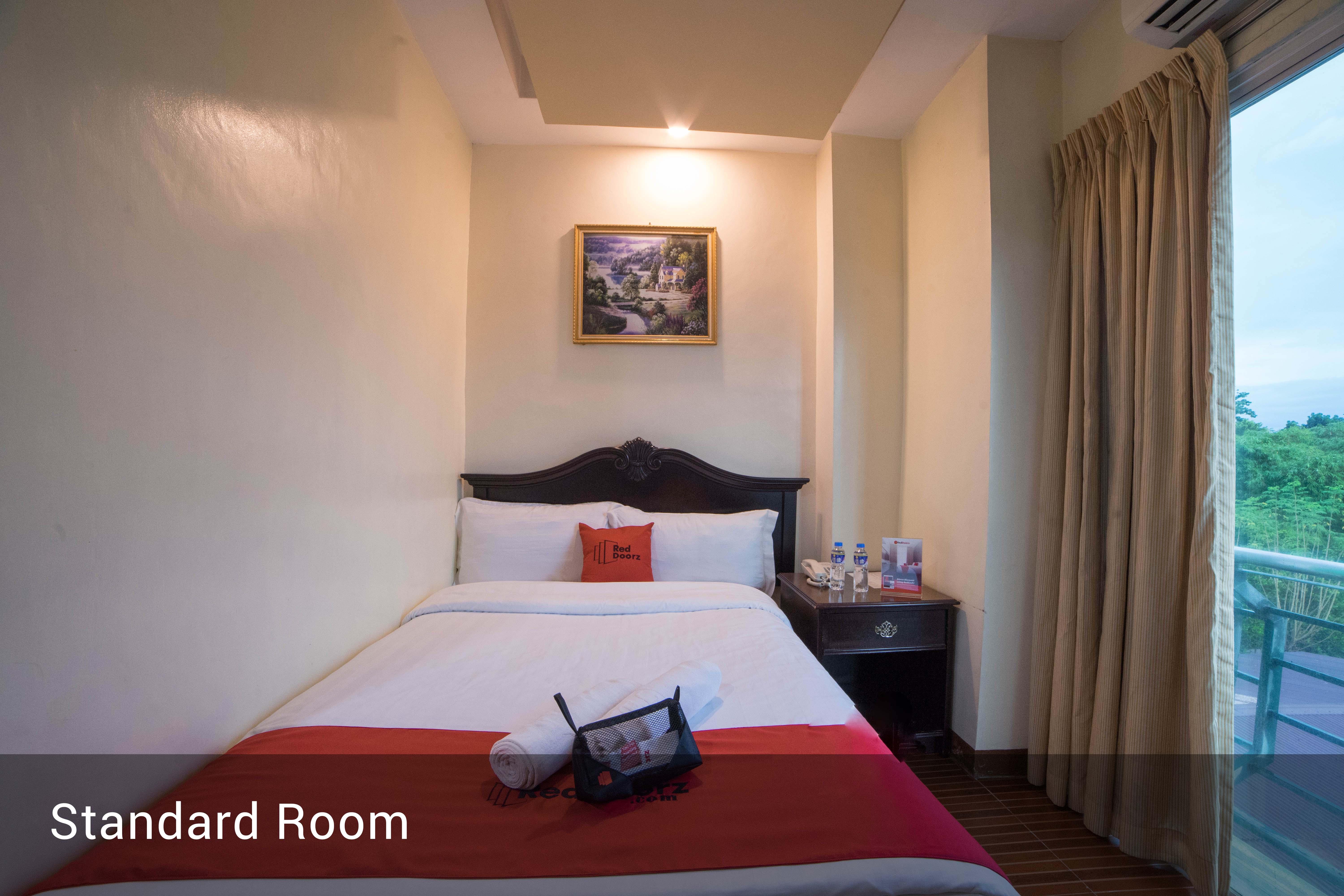 Reddoorz Plus @ Balibago Angeles City Extérieur photo