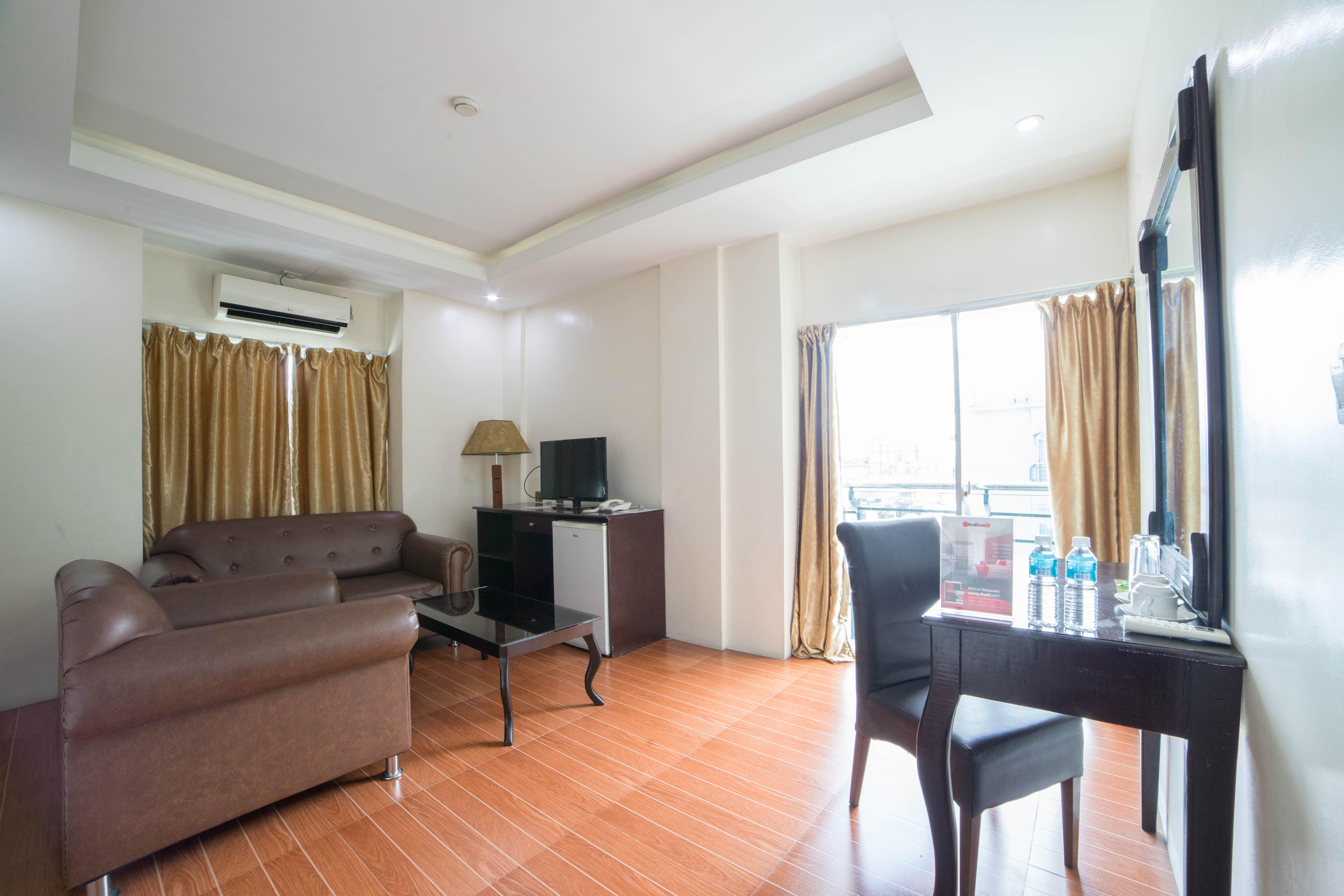 Reddoorz Plus @ Balibago Angeles City Extérieur photo