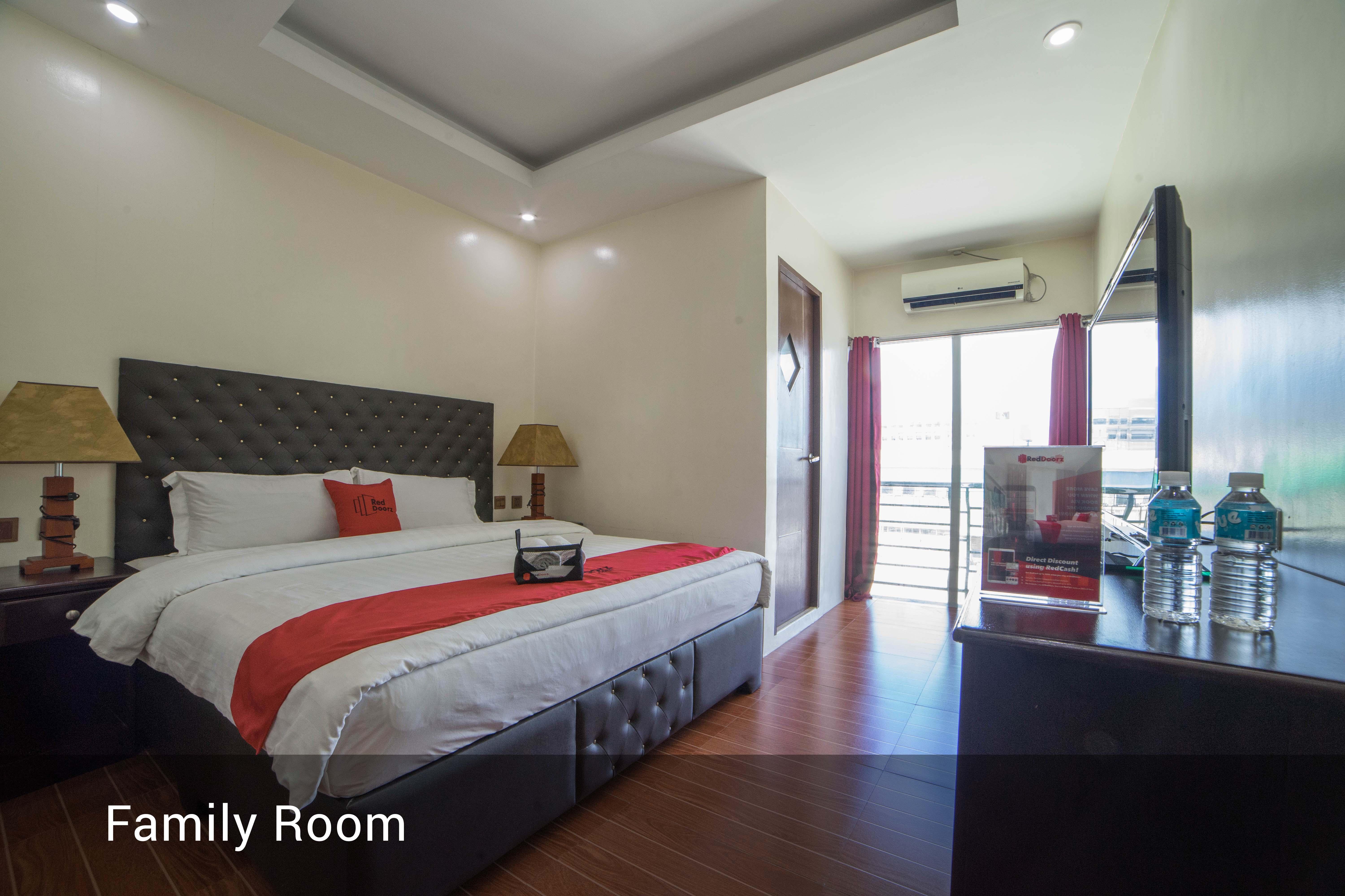 Reddoorz Plus @ Balibago Angeles City Extérieur photo