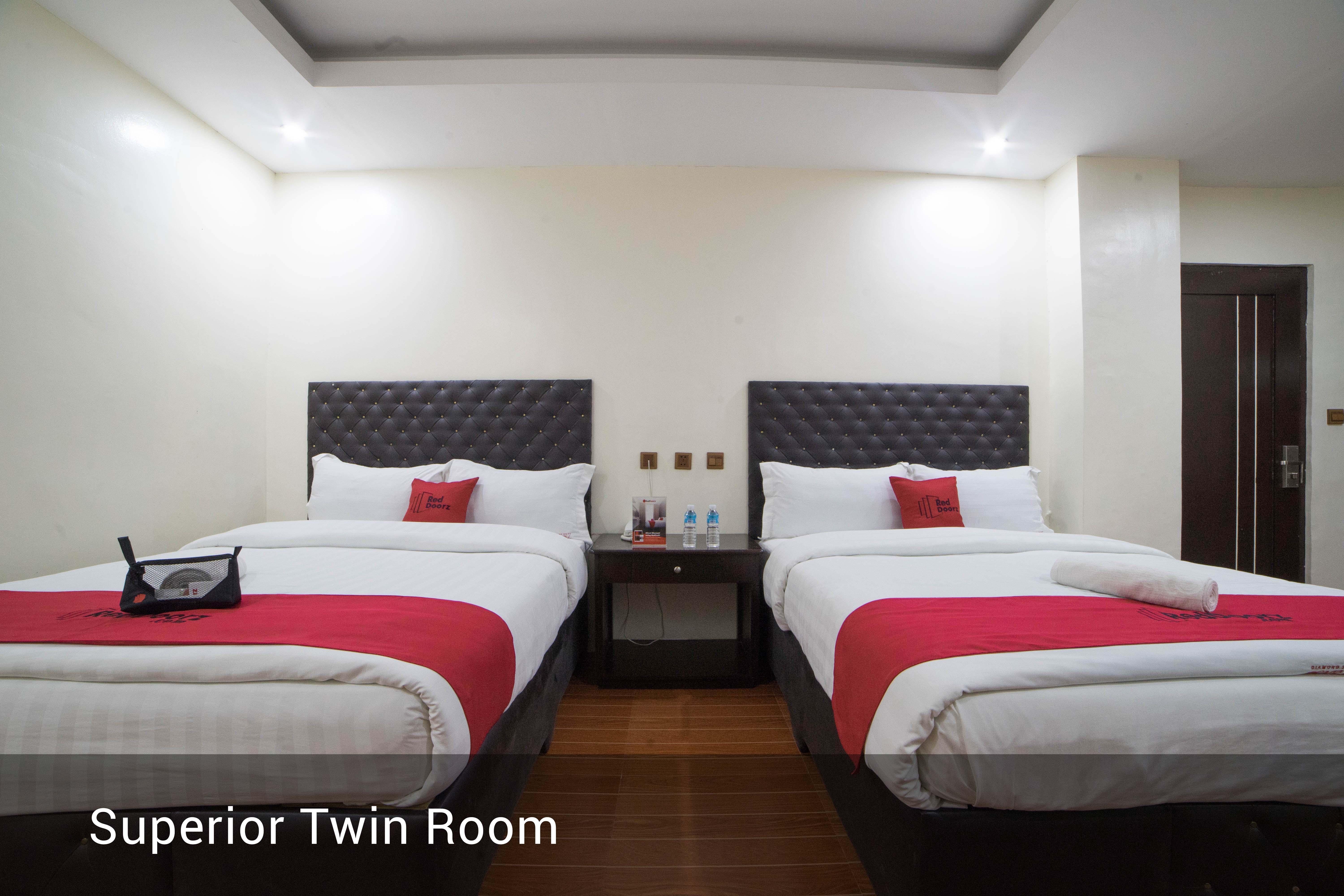 Reddoorz Plus @ Balibago Angeles City Extérieur photo