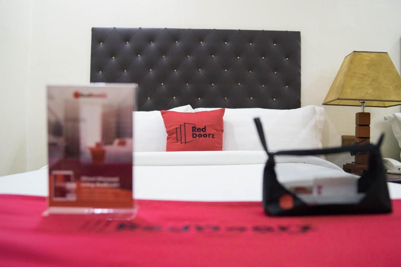 Reddoorz Plus @ Balibago Angeles City Extérieur photo